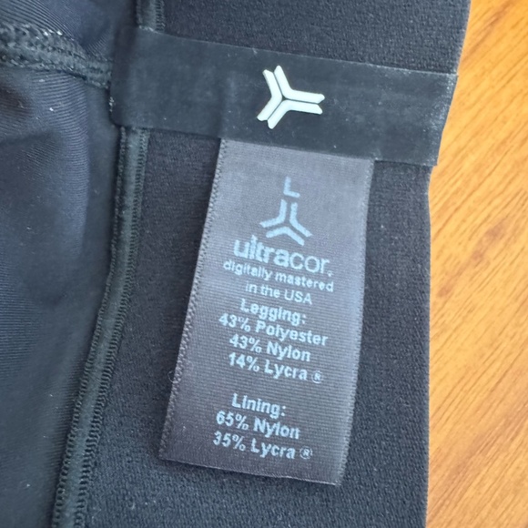 Ultracore Size Large came leggings with double velvet strip on sides - Picture 6 of 6